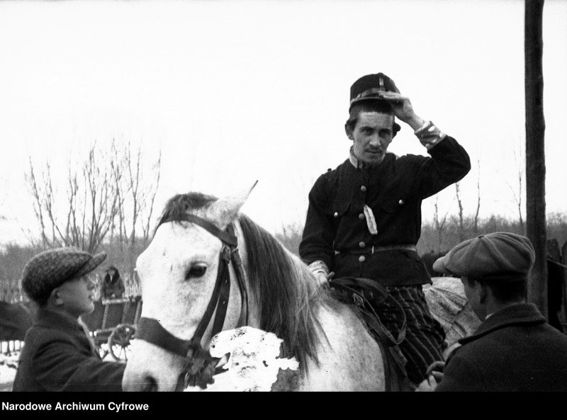 Bobowa wedding, March 1931, image 42 of 62