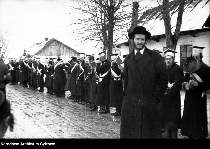 Bobowa wedding, March 1931, image 44 of 62