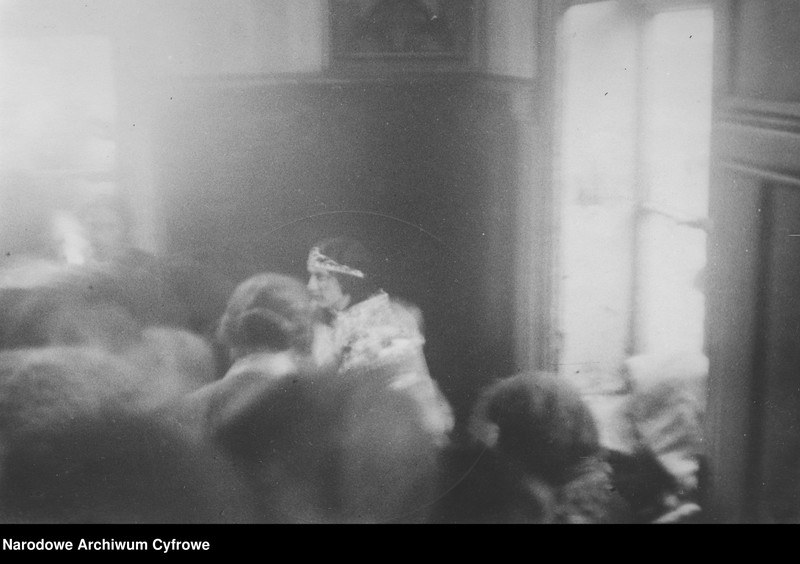 Bobowa wedding, March 1931, image 59 of 62