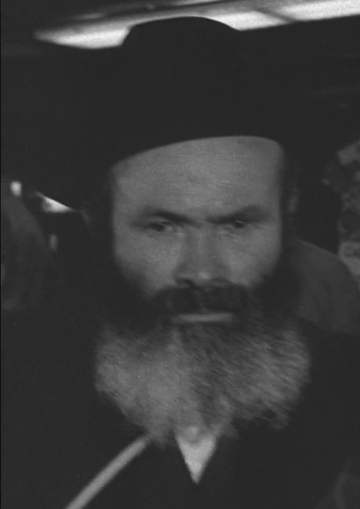 Close view of Salomon Singer at Idlewild, about 0:33