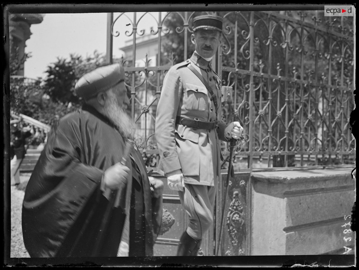 Rabbi Jacob Meir leaving the decoration ceremony in Salonika, 23 June 1918